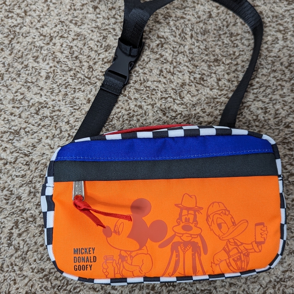 Disney Loungefly 90s style fanny pack bum bag NWOT